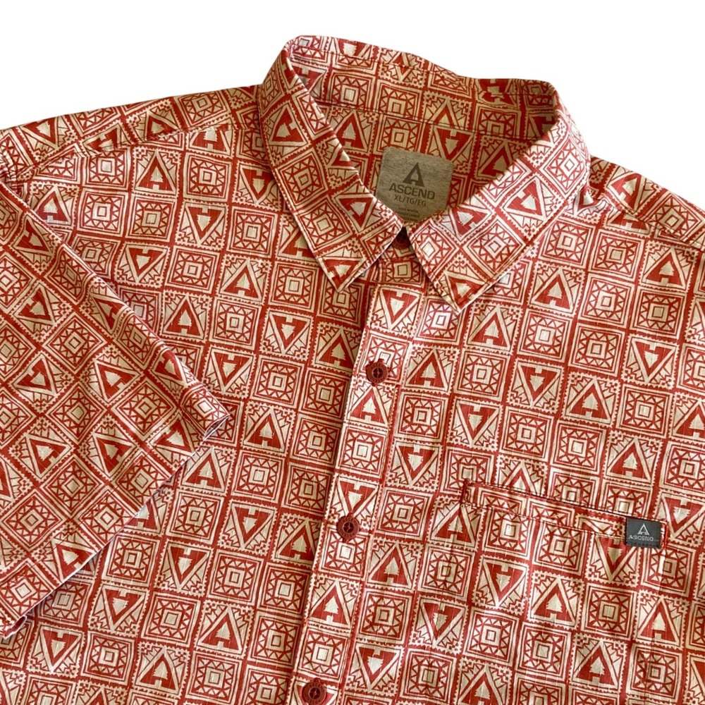 Ascend Mens XL Short Sleeve Button Down Shirt Geometric Tribal Print Rust Orange
